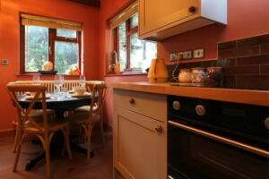 Lodge Rental Hartham Wiltshire Kitchen Scaled 1